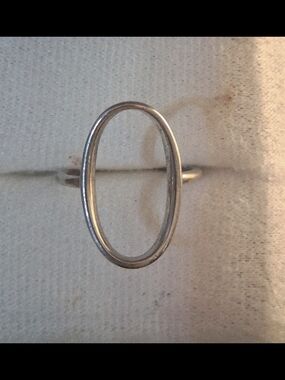 Sterling Silver Open Oval Ring - Silver